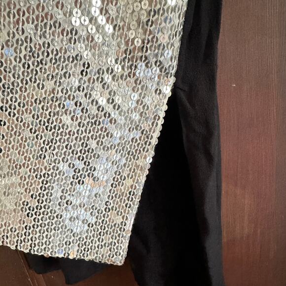 DIANE von FURSTENBERG | Silver and Black Sequin Drop Tail Tank Top | Size 2 - Picture 4 of 8